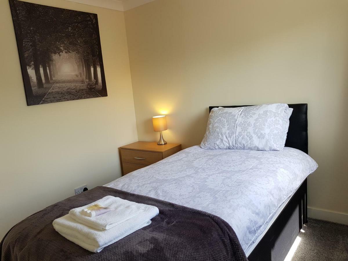 Workforce Property Kirk of Shotts Luaran gambar